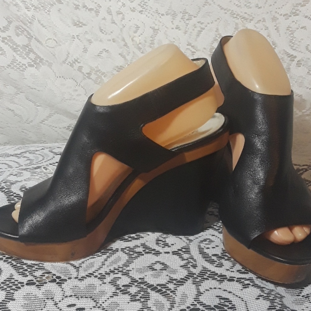 Michael Kors Wedges - Picture 4 of 8